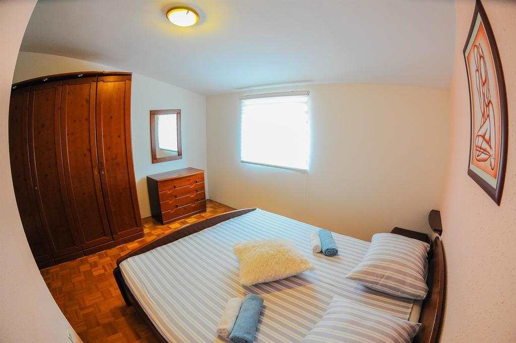 Apartments Marija Petricevic Podstrana Chambre photo