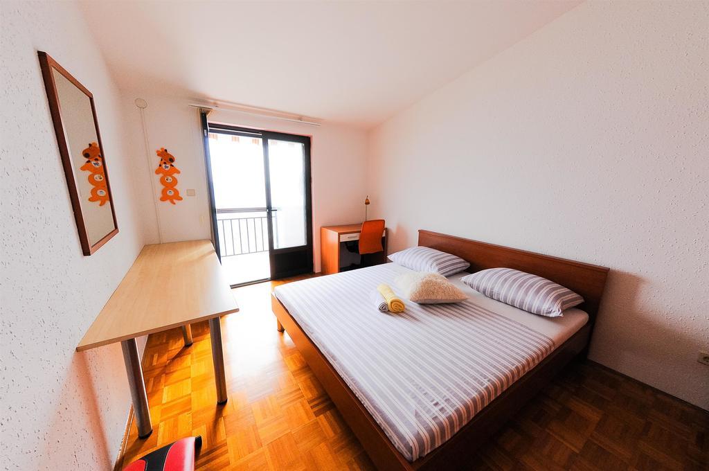 Apartments Marija Petricevic Podstrana Chambre photo