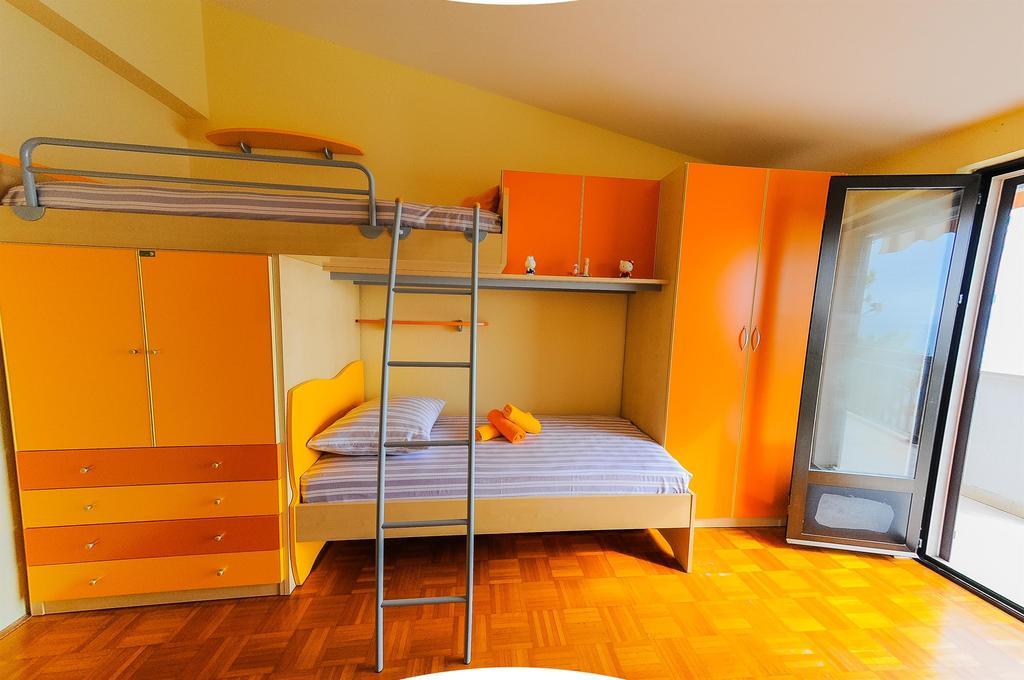 Apartments Marija Petricevic Podstrana Chambre photo