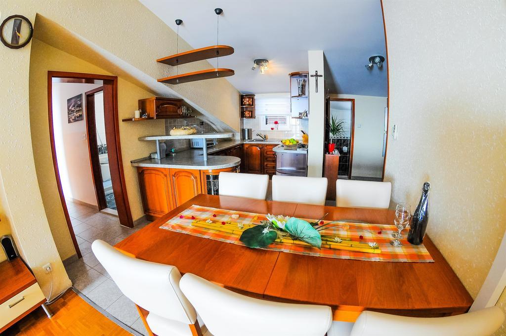Apartments Marija Petricevic Podstrana Chambre photo